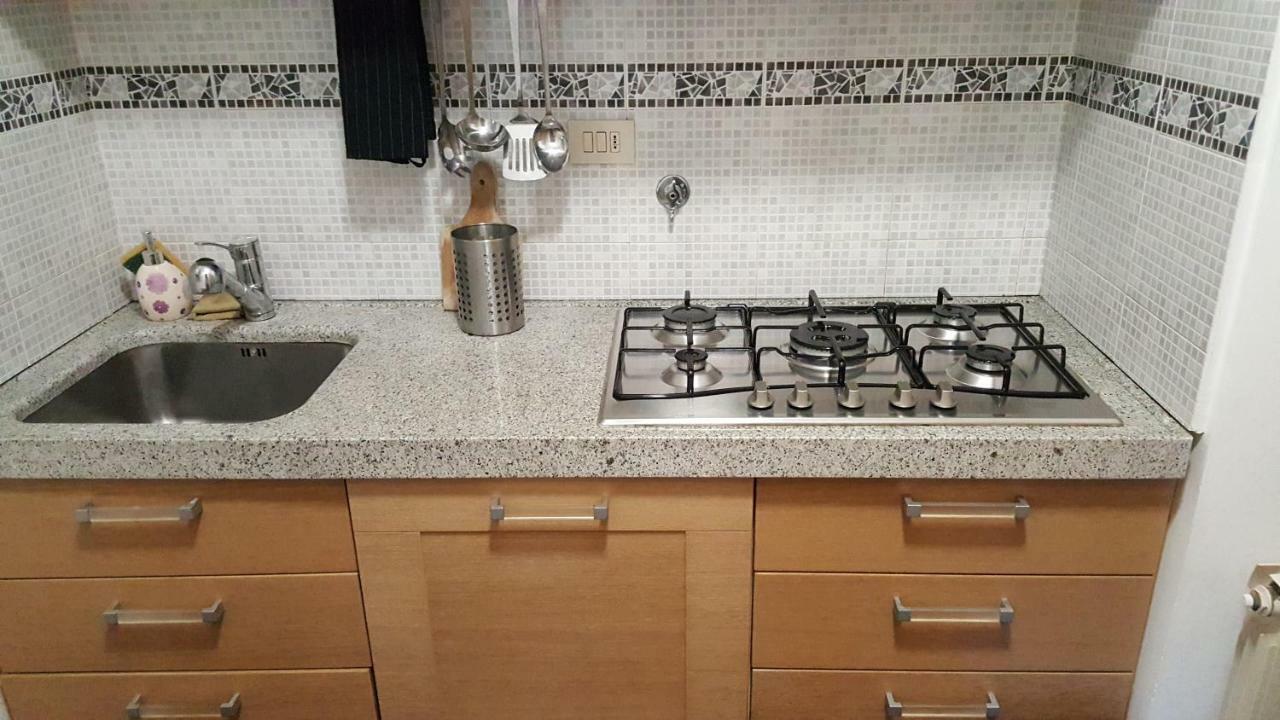 Trastevere Apartment Рим Екстериор снимка