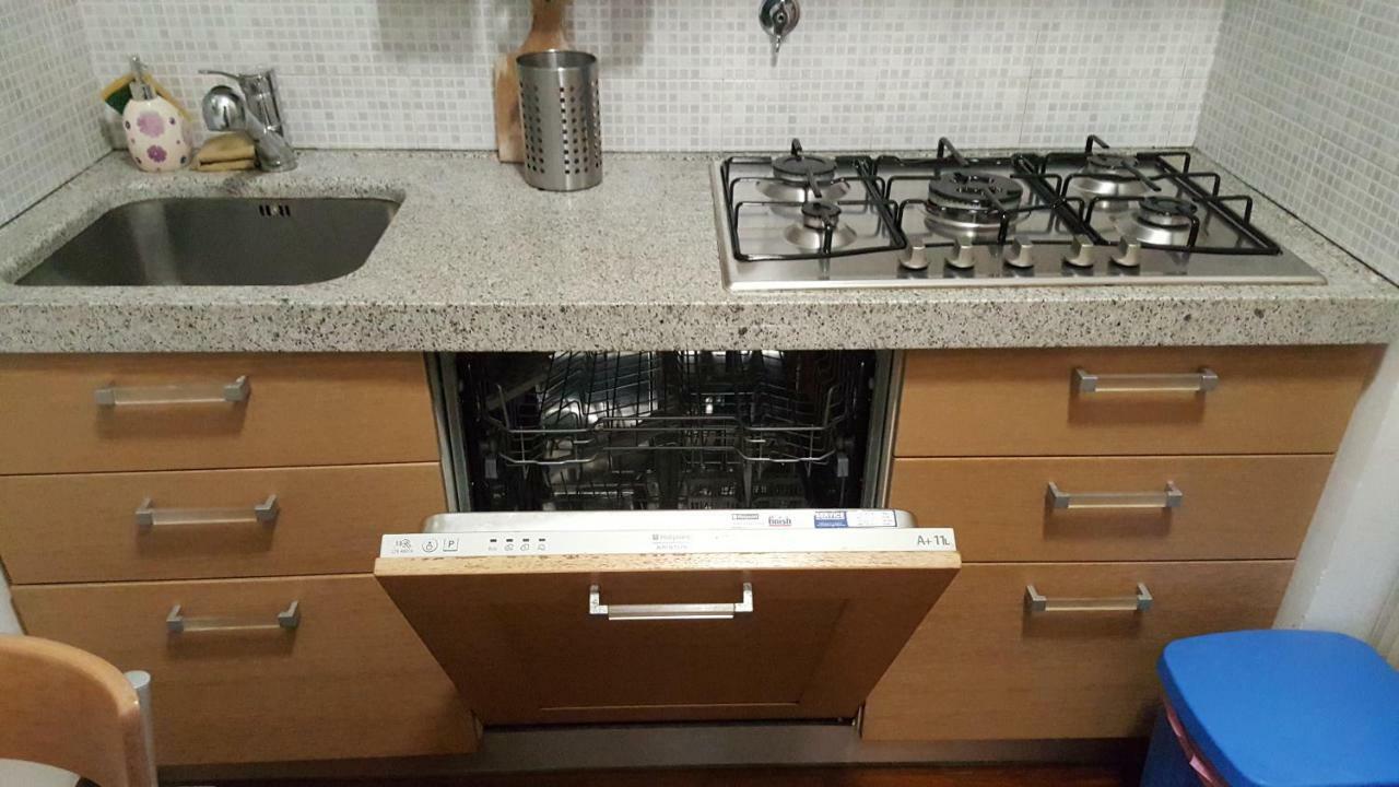 Trastevere Apartment Рим Екстериор снимка