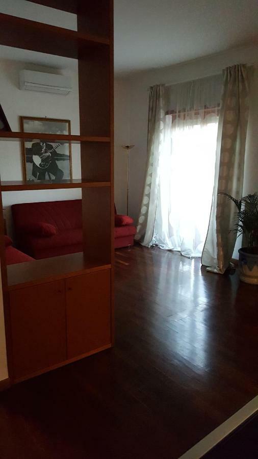 Trastevere Apartment Рим Екстериор снимка